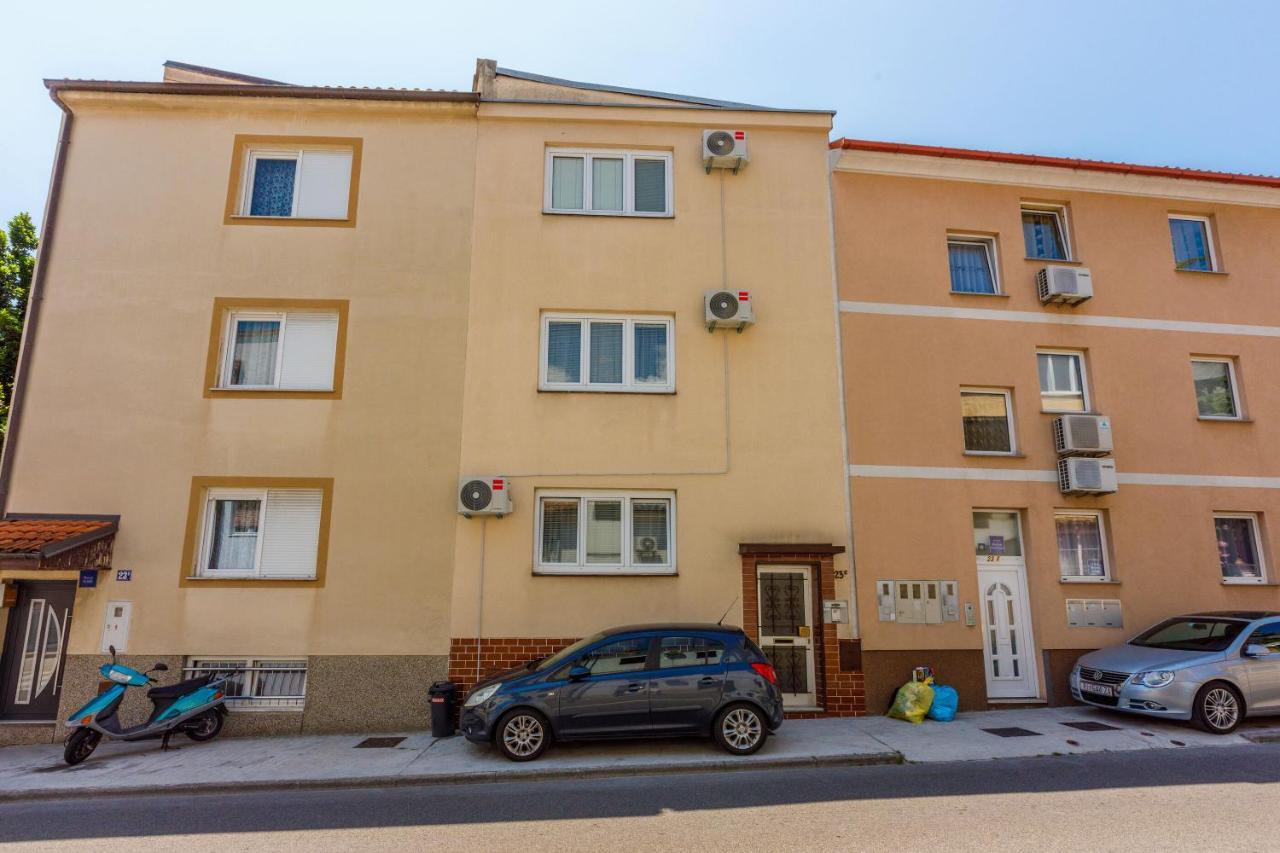 Apartments And Room Art Crikvenica Εξωτερικό φωτογραφία