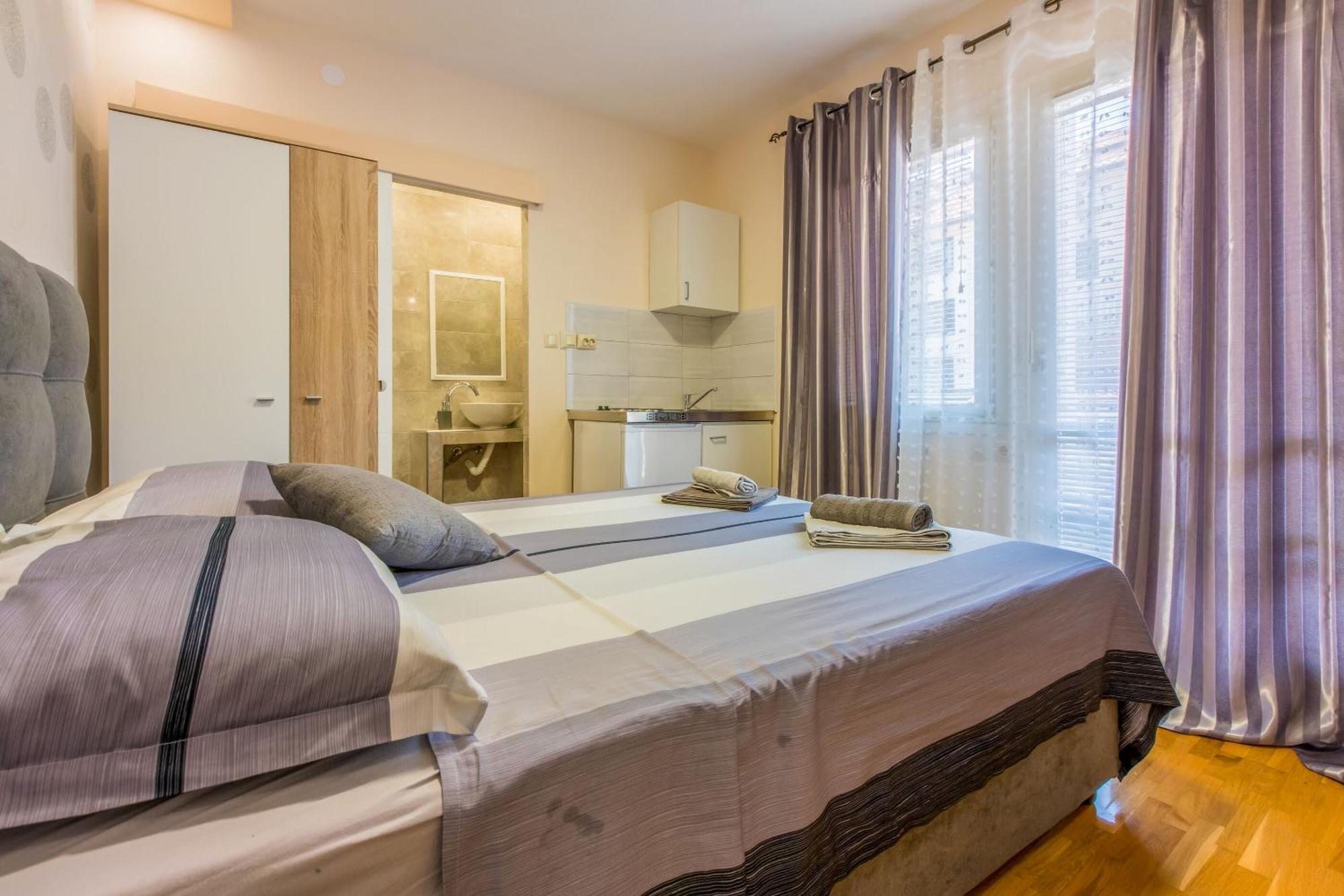 Apartments And Room Art Crikvenica Εξωτερικό φωτογραφία