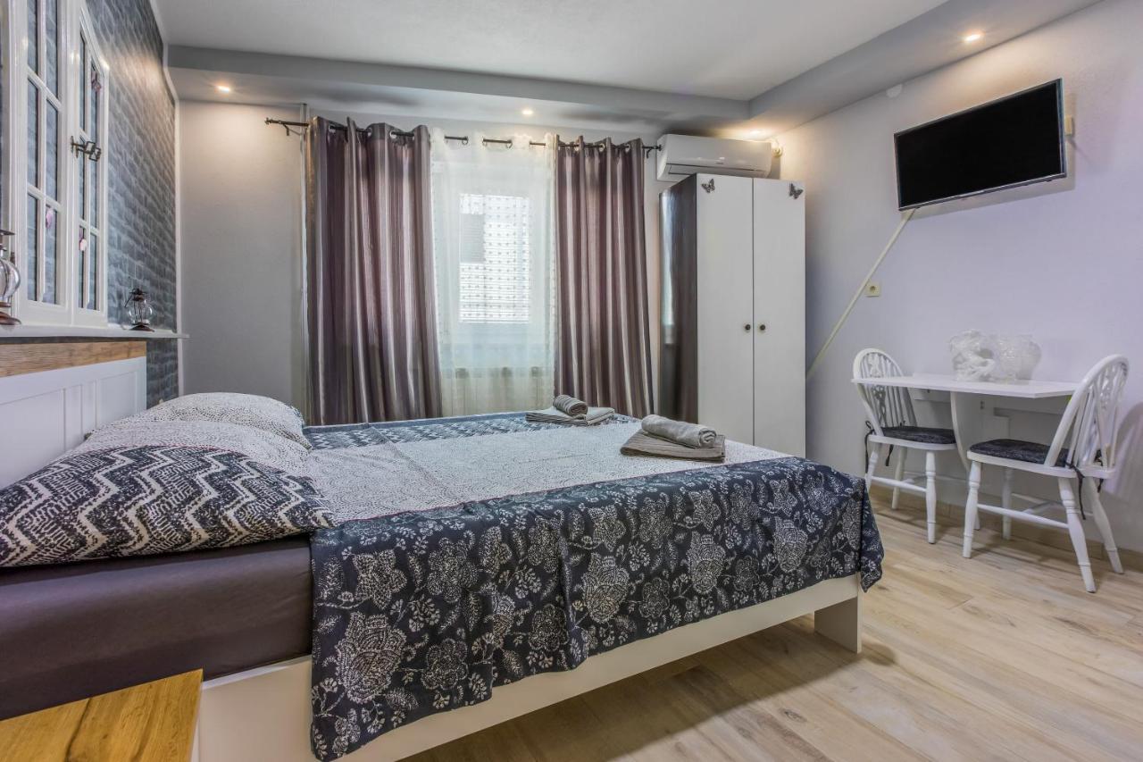 Apartments And Room Art Crikvenica Εξωτερικό φωτογραφία