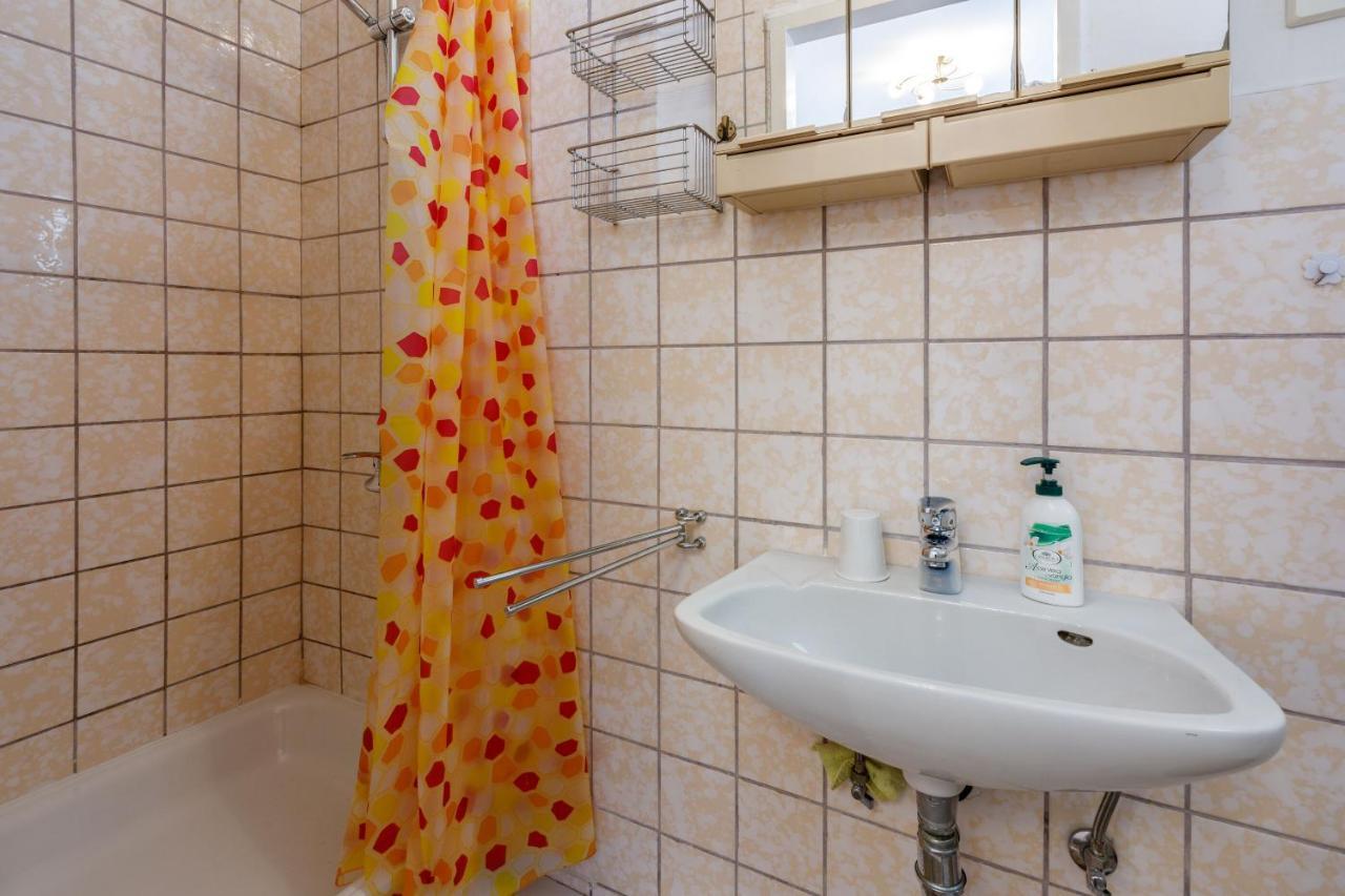 Apartments And Room Art Crikvenica Εξωτερικό φωτογραφία