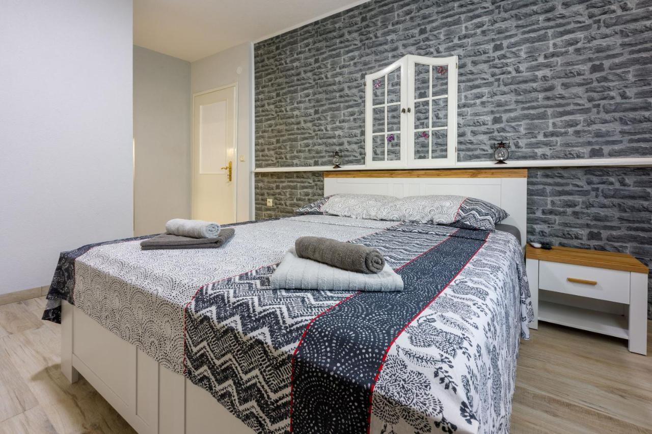 Apartments And Room Art Crikvenica Εξωτερικό φωτογραφία
