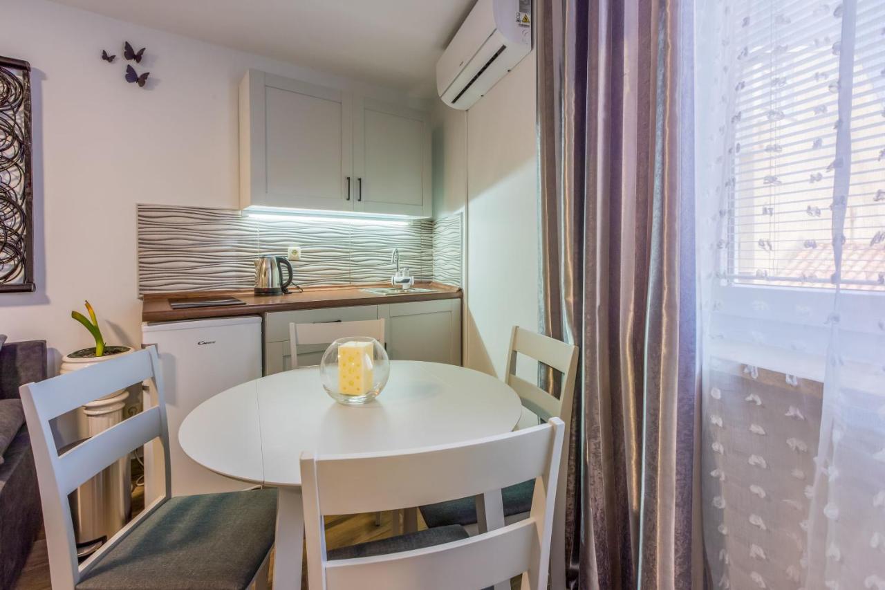 Apartments And Room Art Crikvenica Εξωτερικό φωτογραφία