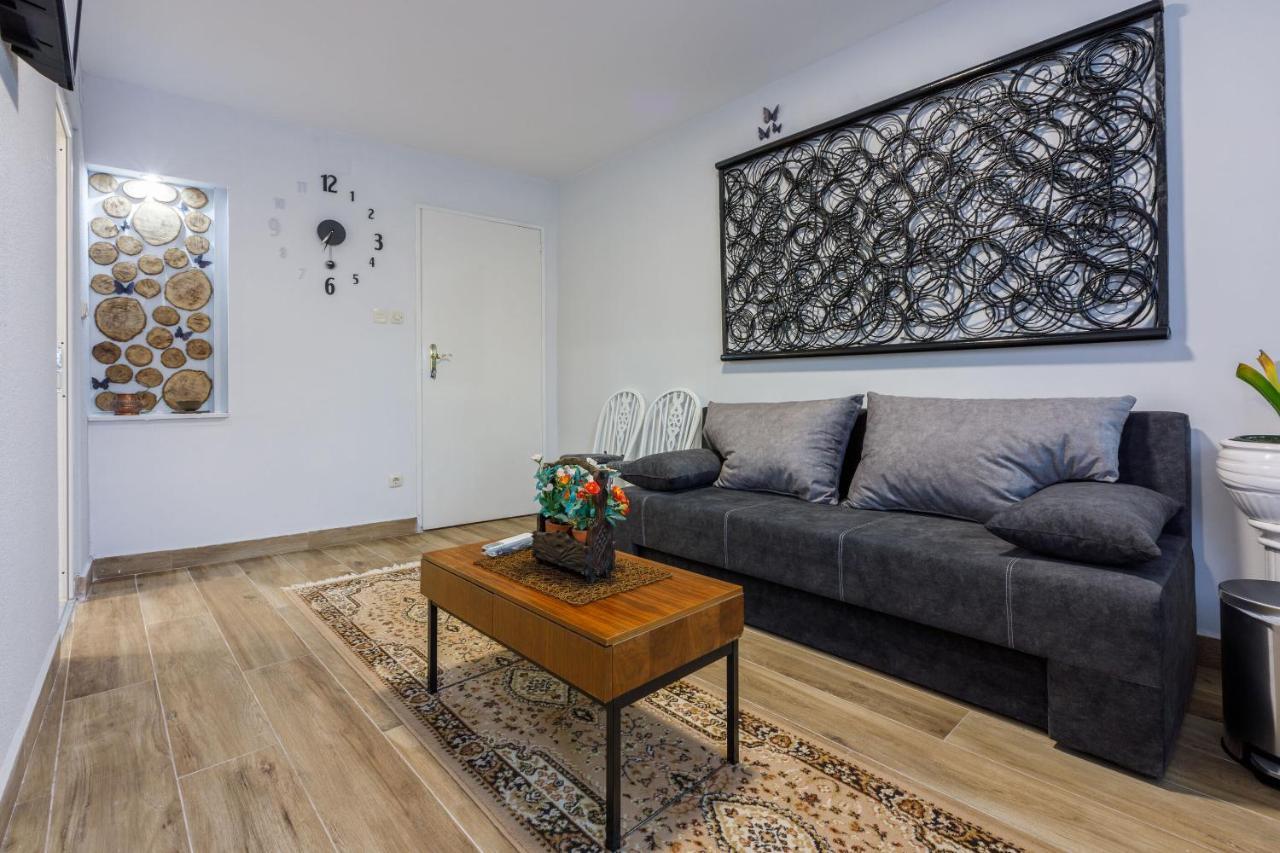 Apartments And Room Art Crikvenica Εξωτερικό φωτογραφία